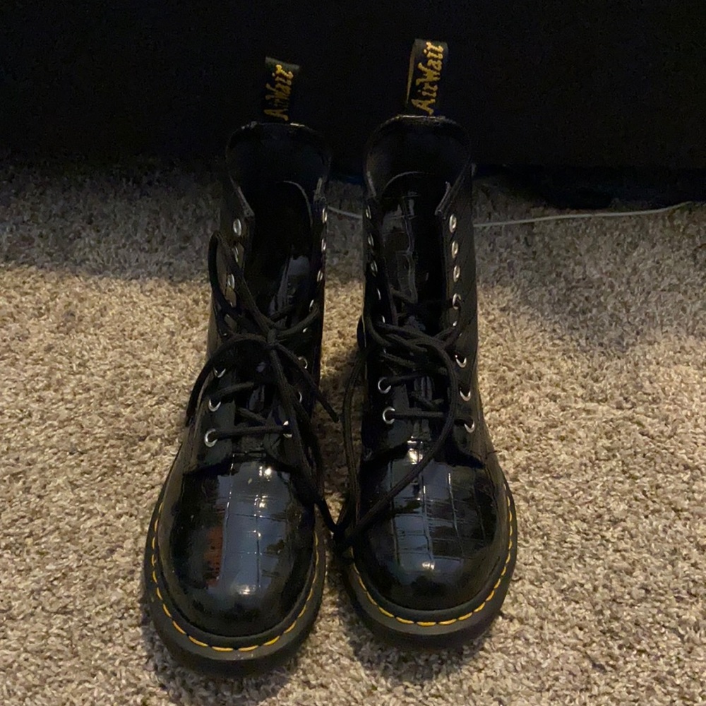 Patent leather Dr. Martens